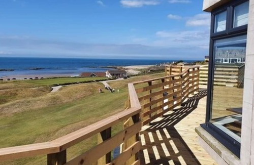 Lossiemouth Hotel | Golf View Hotel