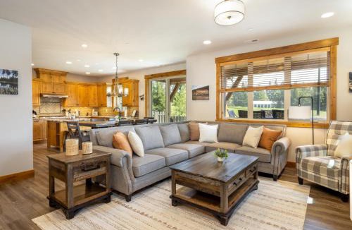 Cle Elum Ski Chalet | Golf Views, Game Room & Suncadia Pool Access
