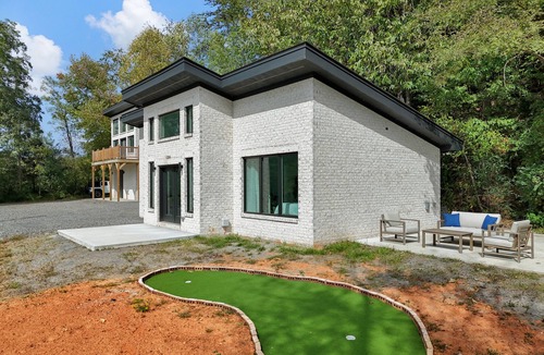 Mount Airy House | Golf Views Mount Airy
