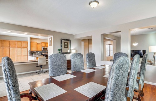 Sunrise Manor House | Golf, Work & Explore: Las Vegas Gem w/Pool Access