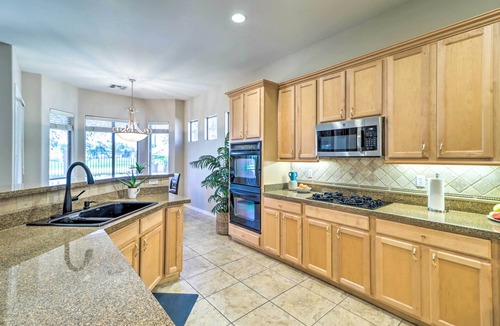 Palm Valley House | Golfer Oasis w/Pool & Putting Green in Goodyear!