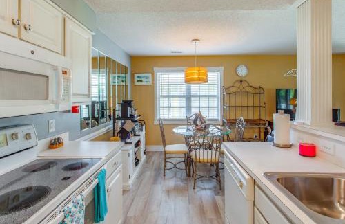 Calabash House | Golfer's Haven: Calabash Condo, 9 Mi to Beach