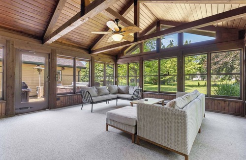 Rockford House | Golfer's Retreat *hot tub* *arcade* *spa*