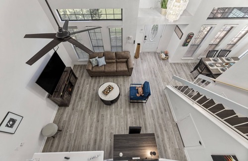 Euless Villa | Golfing Near the Pool- Near Stadiums, Hot Tub, Fire Pit