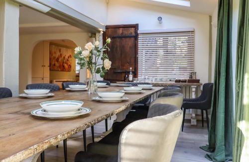 Abbess Roding House | Golford Cottage