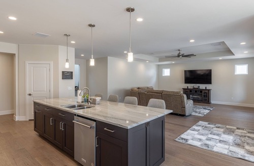 St. George House | Golfside 4BR - 3 King Suites, w/Hot Tub & Firepit