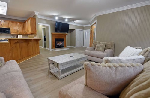 Ellijay Hotel | Golfside LARGE 2BR/2BA + Resort Pool Access