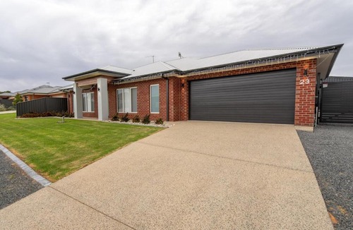 Gol Gol House | Golly Getaway