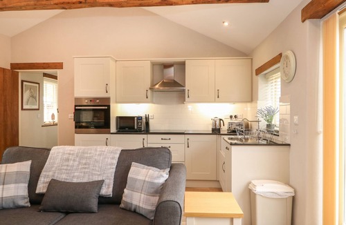 Spalding Cottage | Golson Stable