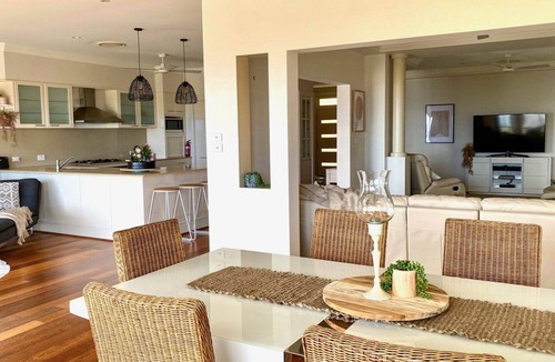 Killcare Heights House | Gone Coastal by HolidayCo.