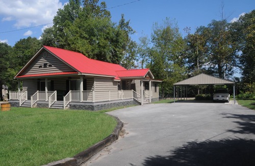 Pigeon Forge Cabin | Gone Fishin Pigeon Forge Cabin, Hot Tub, Fire Pit, Creek View, Easy Access