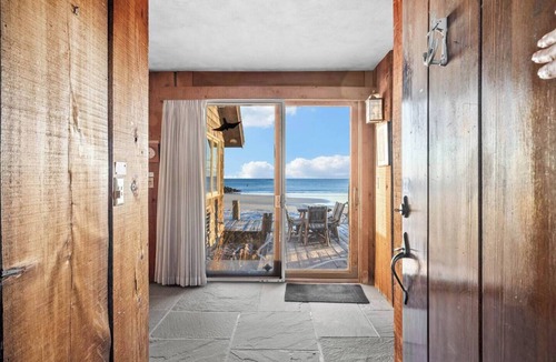 Kennebunk House | Gooch’s Only Beachside Cottage