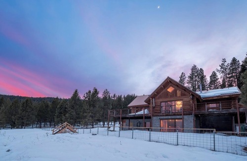 Baker City Cabin | Good Bear Ranch Mountain Retreat - Connect with What You Love