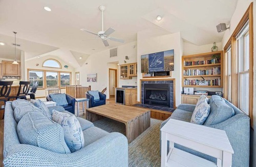 Carolina Dunes House | Good Day Sunshine | 1589 ft from the beach | Private Pool, Hot Tub | Duck