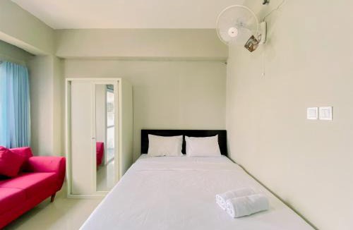 Kedungmanggu Apartment | Good Deal and Homey Studio at Royal Sentul Park Apartment By Travelio