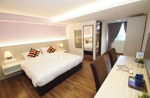 Kampung Rambutan Hotel | Good Luck Inn