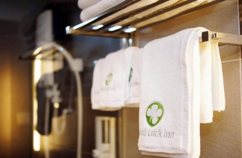 Kampung Rambutan Hotel | Good Luck Inn