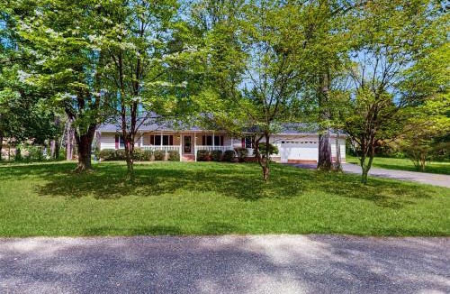 Bumpass House | Good Time Charli's