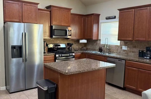 Manvel House | Good Times Getaway! Perfect 4-bedroom house in charming Manvel.