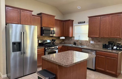 Manvel House | Good Times Getaway! Perfect 4-bedroom house in charming Manvel.
