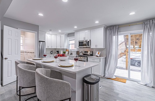 Plainfield House | Good Vibes BnB sleeps 2