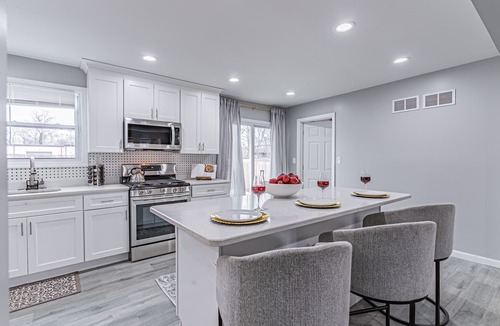 Plainfield House | Good Vibes BnB sleeps 2