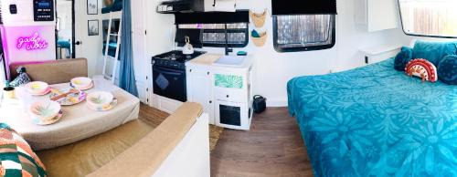 Mission Beach House | Good Vibes Hidden Oasis