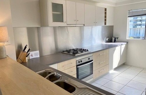 Townsville Apartment | Good Vibes Only on Stanley