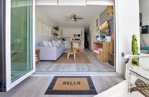 Central Mission Beach Condo | Good Vibes Only .