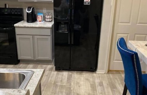 Conway House | Good Vibes