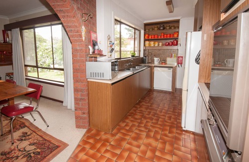 St Leonards House | Good Vibrations Beach house