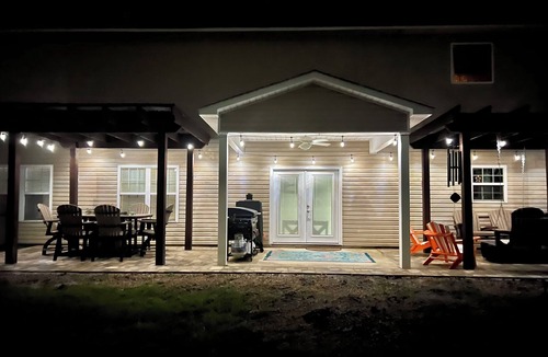 Swansboro House | Goodman's Castaway Retreat
