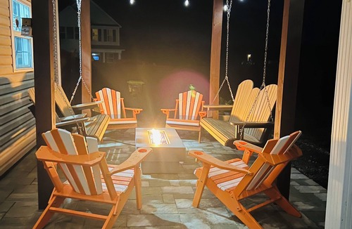 Swansboro House | Goodman's Castaway Retreat