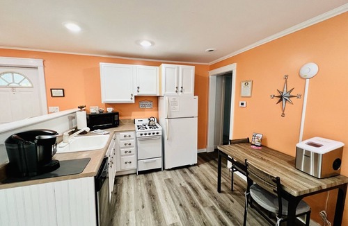 New Buffalo Apartment | Goodrich Studio King Size with Jacuzzi