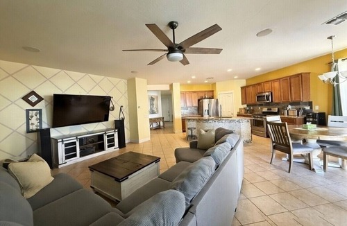 Canyon Trails House | Goodyear Spring Training/Indians & Reds Stadium 5m away!