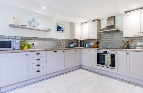 Delabole House | Goose Cottage - within the Helland Barton Farm collection