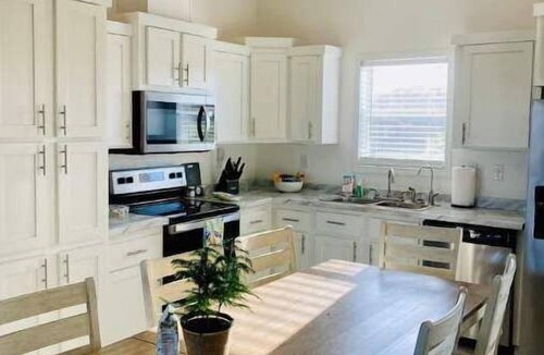 Rockport House | Goose Island Flats -The Whooping Crane 2BR 2B