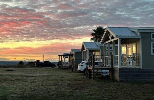 Rockport House | Goose Island Flats -The Whistler 1 BR 1BA