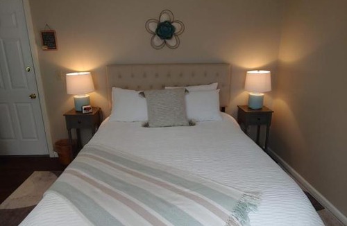 North Creek Bed & Breakfast | Goose Pond Inn Bed & Breakfast