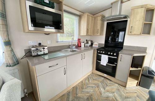 South Cerney House | Goosewing, Lakeside, 3 bedroom