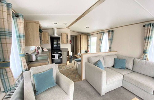 South Cerney House | Goosewing, Lakeside, 3 bedroom