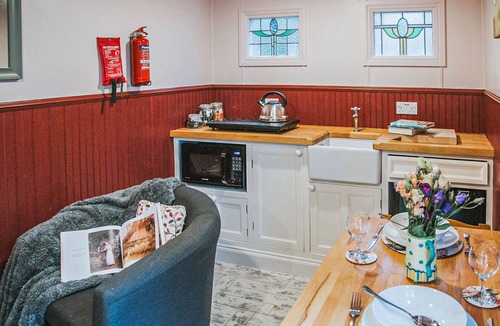 Melton Constable Cottage | Goosewing Hut-QU7072