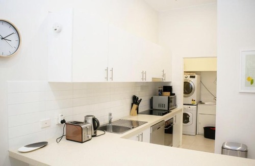 Chinatown Apartment | Gordon Place 51