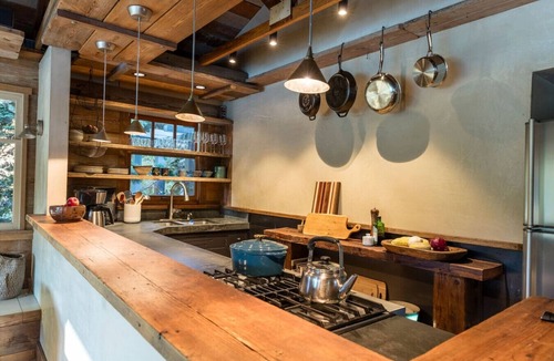 Rollingbay House | Gordy`s Place