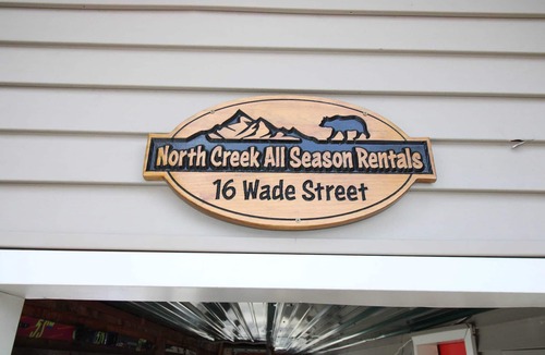 North Creek House | Gore Mountain Lift View Ski House: Wade St. 1