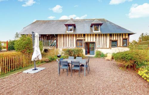 Livarot-Pays-d'Auge House | Gorgeous Home In Stmarguerite Dloges With Sauna