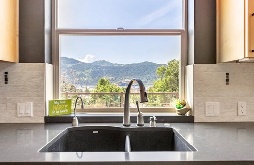 Mt. Hood - Columbia River Gorge House | GORGE-ous Hidden Riverview Escape