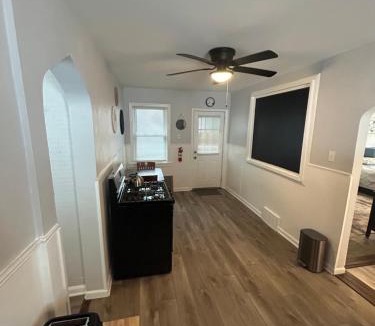 Downtown Niagara Falls House | Gorge Side Getaway 3 Bedrooms