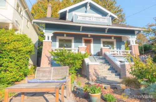 Phinney Ridge Apartment | Gorgeous 1 Bedroom Space