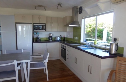 Te Tii House | Gorgeous 2 bed home - almost beach front